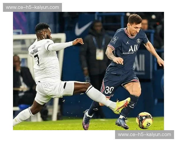 法甲前瞻：豪门博弈与黑马崛起的赛季观察